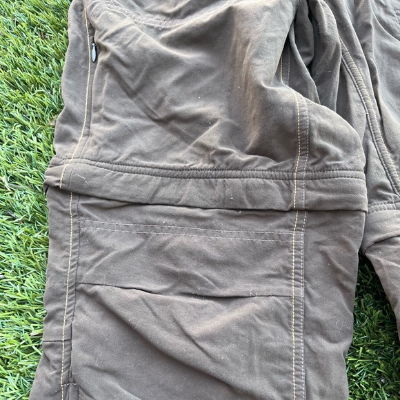 Mountain Hardwear Convertible Pants Cargo Size
8 - Picture 4 of 9